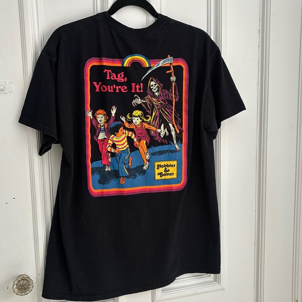 Black Graphic Tee - Short Sleeve